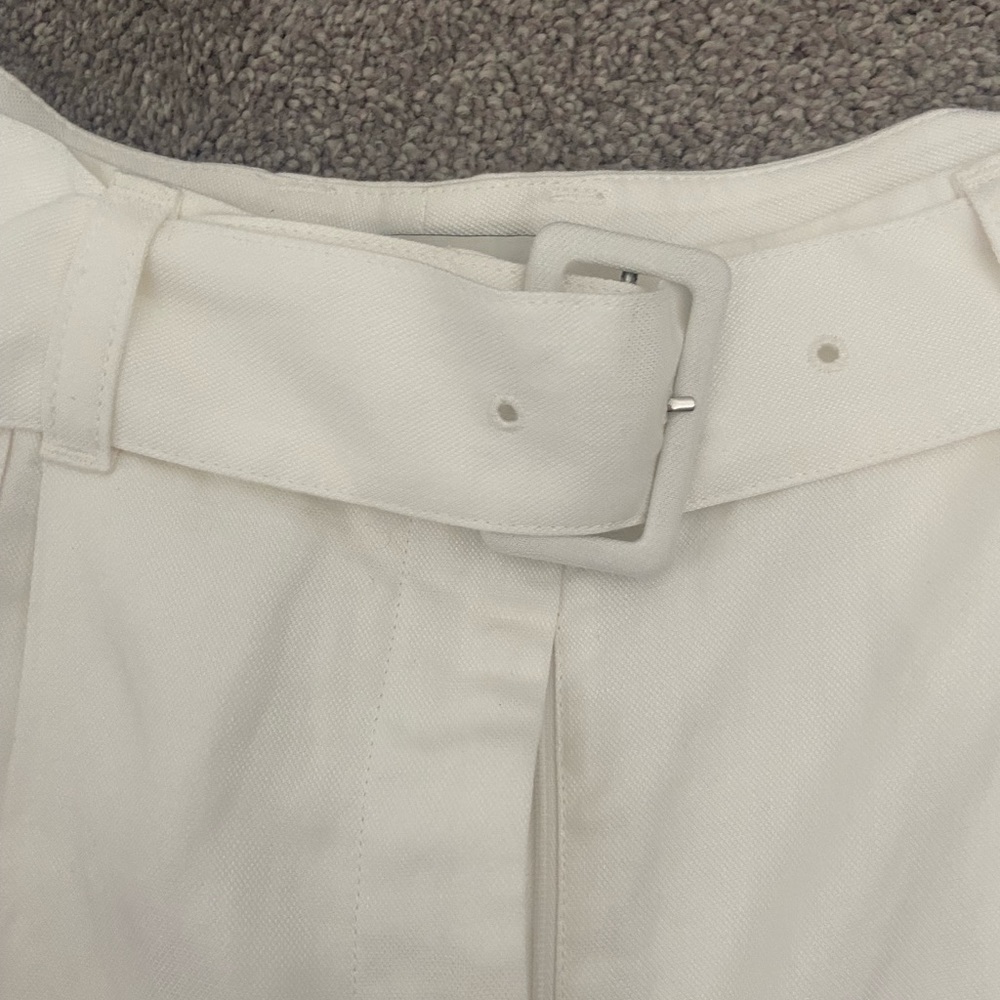 Club Monaco white linen shorts - Picture 2 of 5